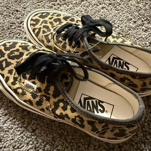 Vans Shoes - Vans Black and Tan Leopard Sneakers